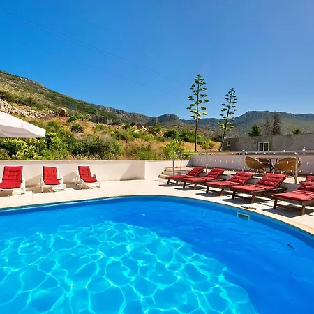 Meridiana-4 By Interhome