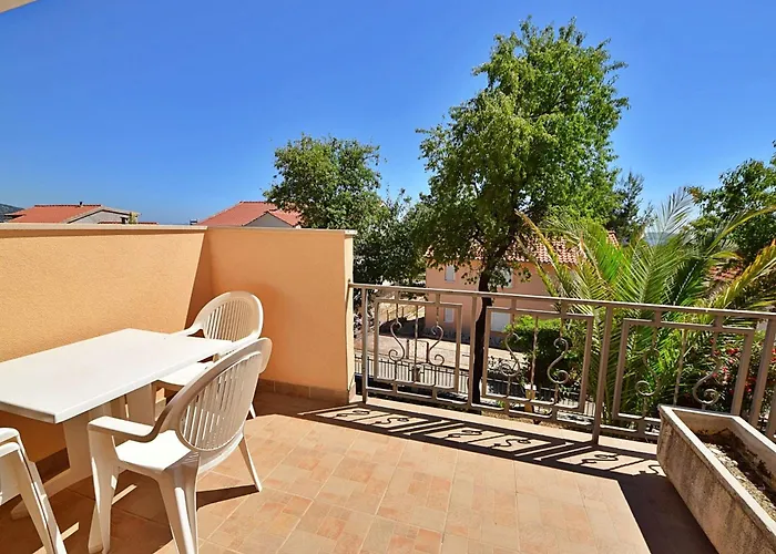 Meridiana-4 By Interhome *