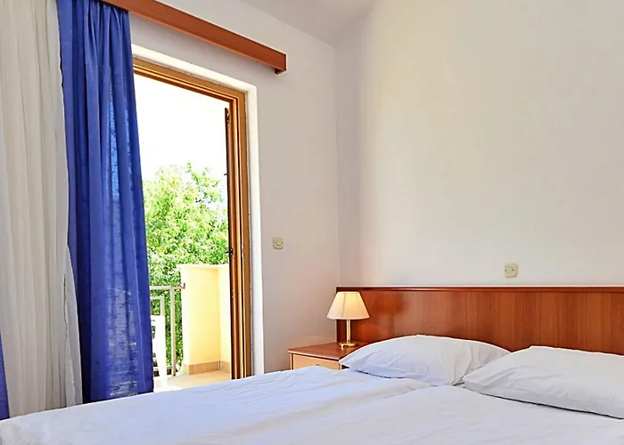 Meridiana-4 By Interhome